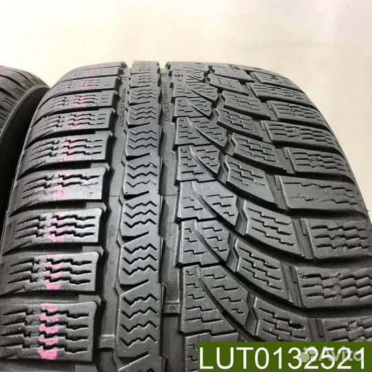 Nokian Tyres WR A4 215/40 R17 87V