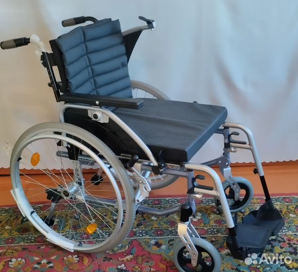 Инвалидная коляска новая