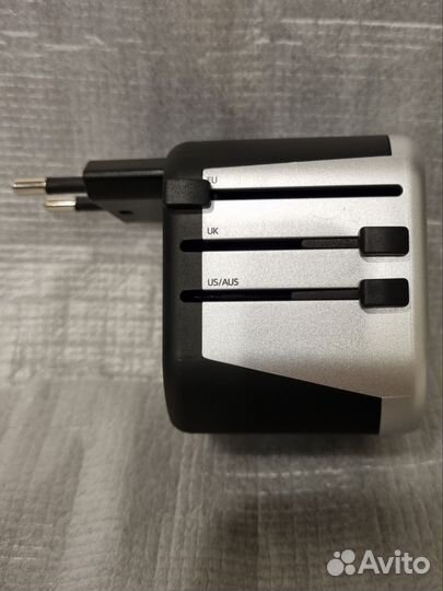 Hoco - Travel Adapter AC5