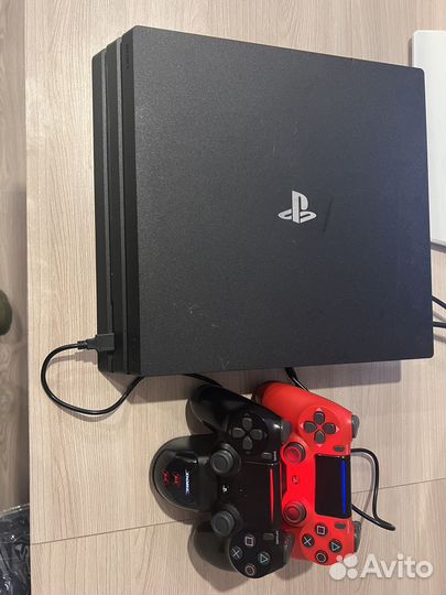 Sony PS4 pro 1tb