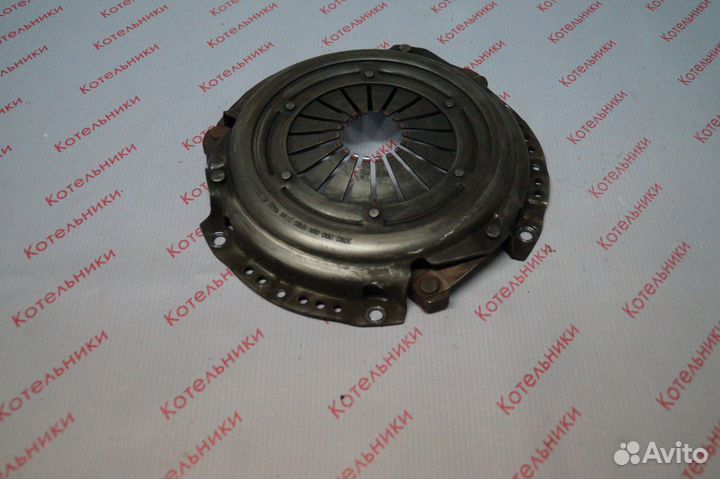 Nissan 30210-2F200 Корзина сцепления