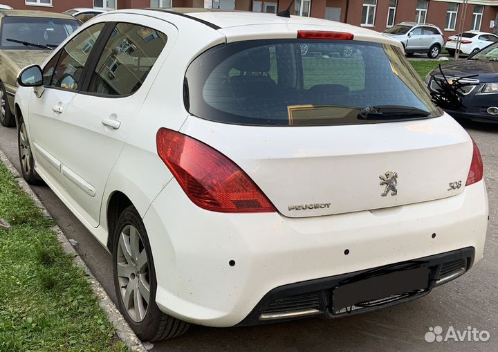 Peugeot 308, 2011