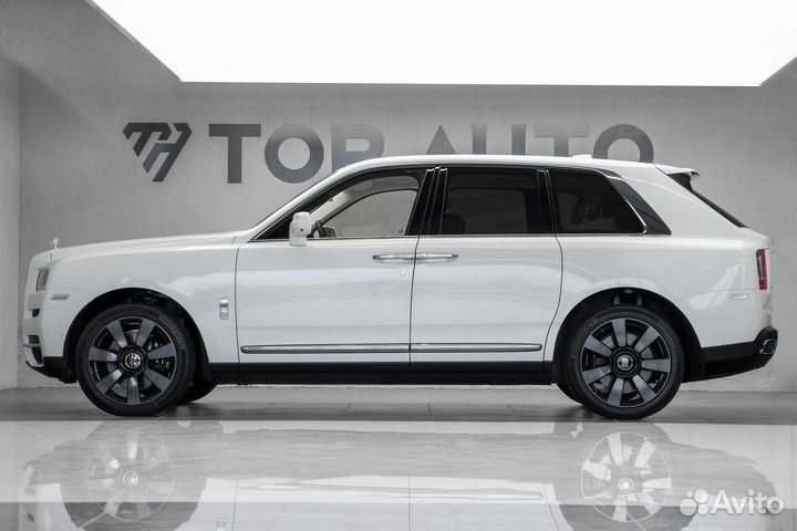 Rolls-Royce Cullinan 6.7 AT, 2024, 5 км