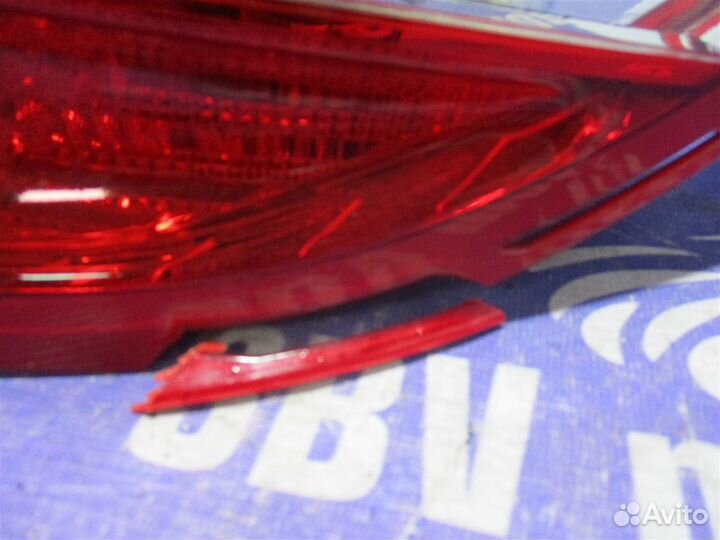 Фонарь задний правый Mercedes-Benz C W204 271950