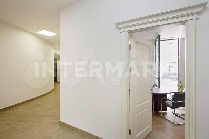 Продам офисное помещение, 392 м²