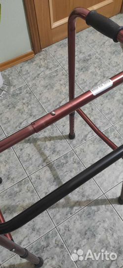 Ходунки для взрослых шагающие