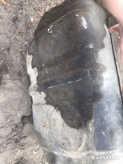 Топливный бак на nissan terrano 1990 г