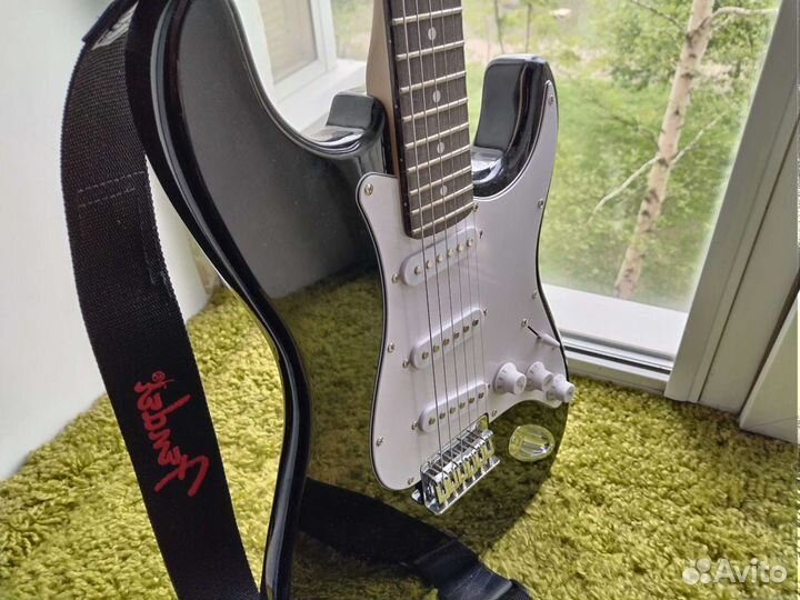 Электро гитара Fender Squier Stratocaster Комплект