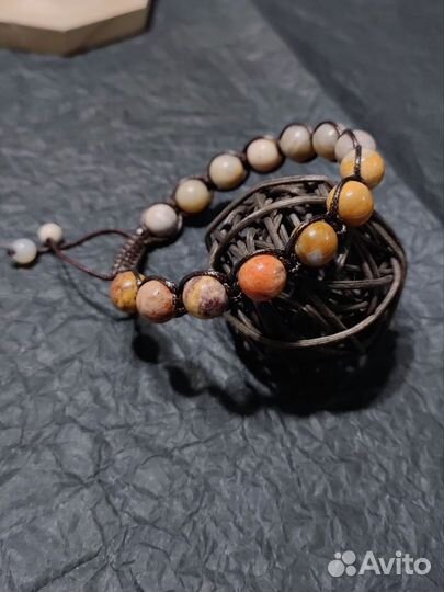 Браслет с кораллом