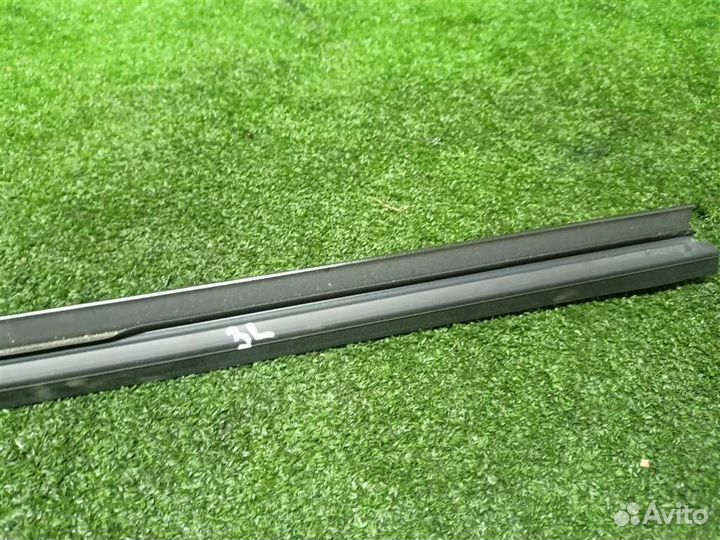 Уплотнитель (внутри) Volvo XC90 2002