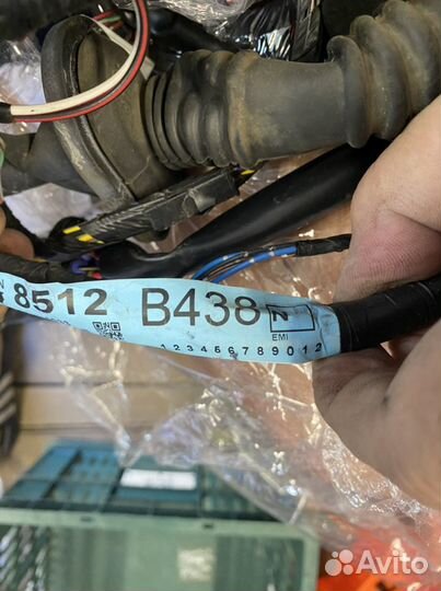 Проводка двери правая передняя Паджеро 4