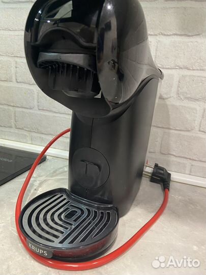 Капсульная кофемашина dolce gusto новая