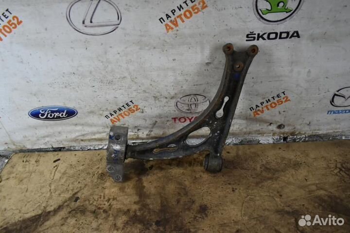 Рычаг подвески передний правый Volkswagen Touran 1