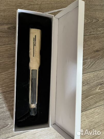 Профессиональный утюжок для волос