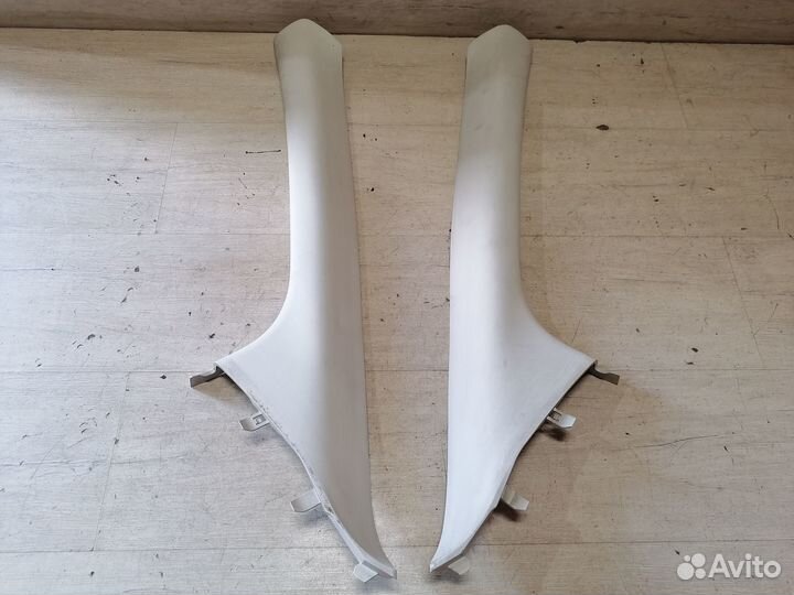 Обшивка передней стойки верхняя Ford Focus 3