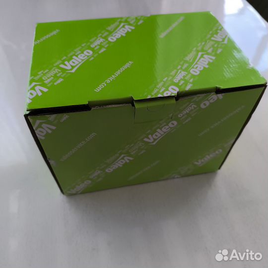 Новый компрессор кондиционера Mercedes Valeo699298