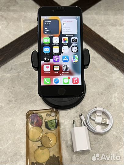 iPhone SE (2020), 64 ГБ