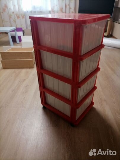 Ящик для игрушек на колесах