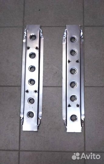 Кронштейны передних сидений 2шт