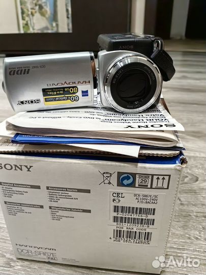 Видеокамера Sony DCR-SR67E