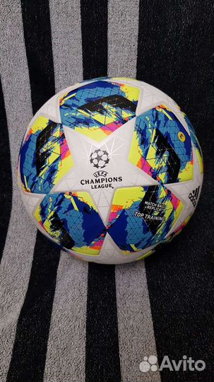 Футбольный мяч Adidas