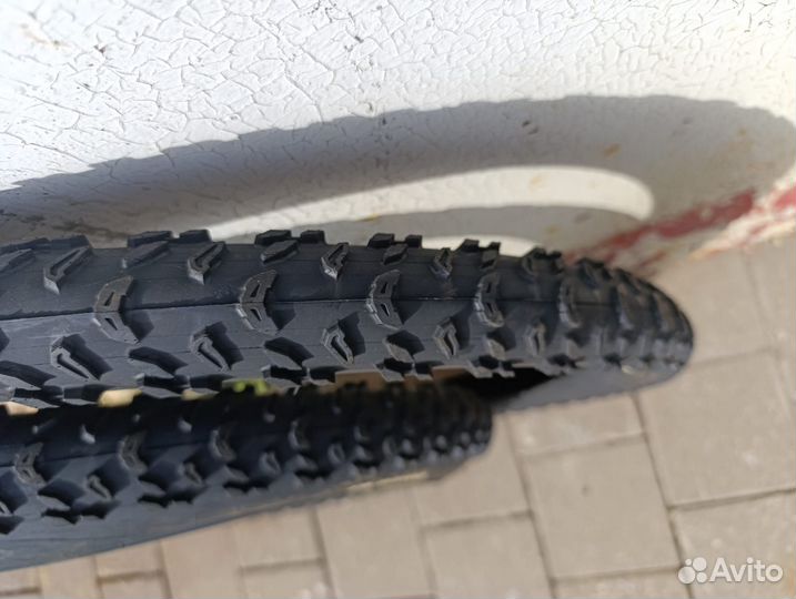 Покрышки для велосипеда 27.5- 2.35. Duro