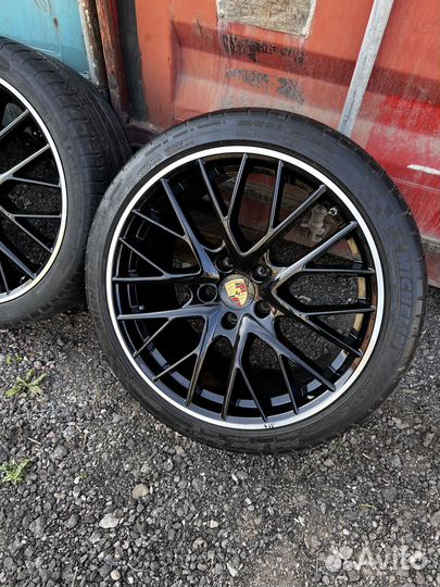 Оригинальные колеса Porsche Panamera R21