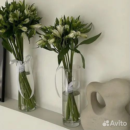 Интерьерный букет из 7 белых альстромерий