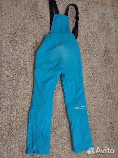 Горнолыжная: балаклава, перчатки, брюки, кофта