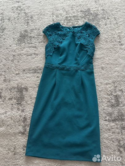 Продам платья 42 размера