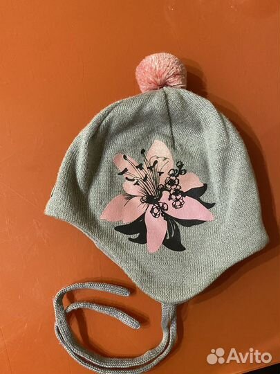 Шапки Lassie р.46-48 2 штуки