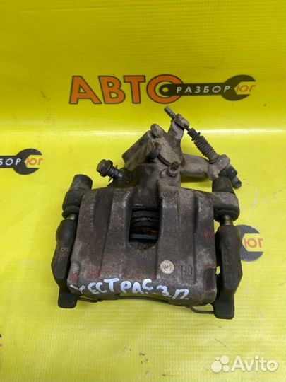 Суппорт задний правый Opel Vectra C Z18XE 2002