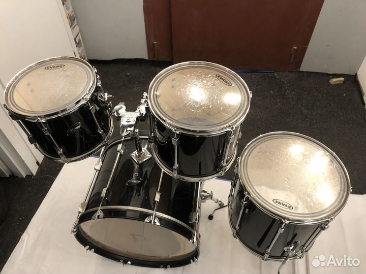 Ударная установка Ludwig Rocker, цвет чёрный