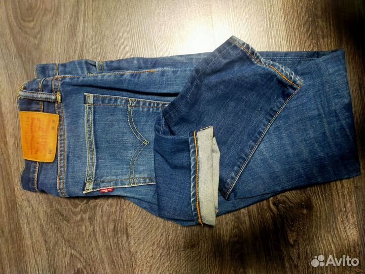 Джинсы levis 512