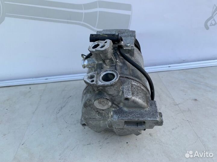 Компрессор кондиционера Mercedes-Benz C C205