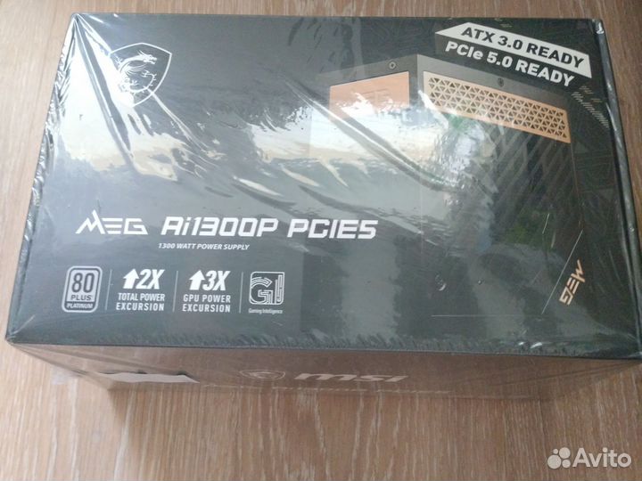 Блок питания MSI MEG AI1300P pcie5