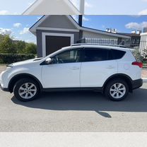 Toyota RAV4 2.0 CVT, 2014, 126 000 км, с пробегом, цена 2 330 000 руб.