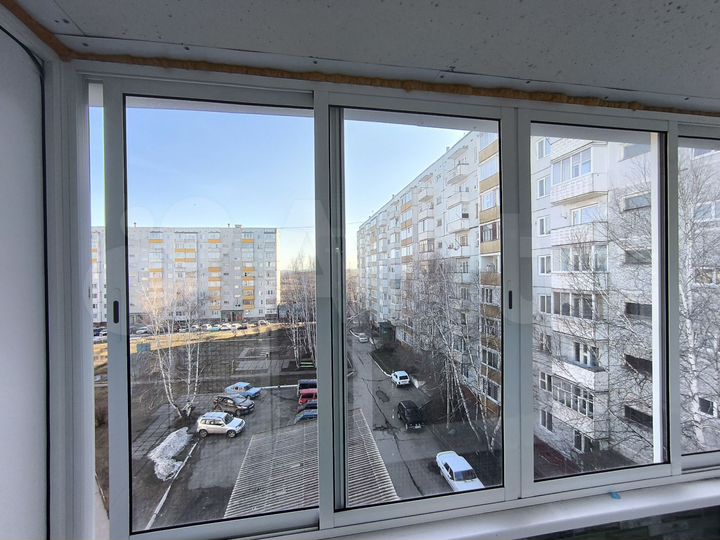 2-к. квартира, 52 м², 5/5 эт.