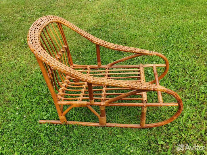 Санки плетеные