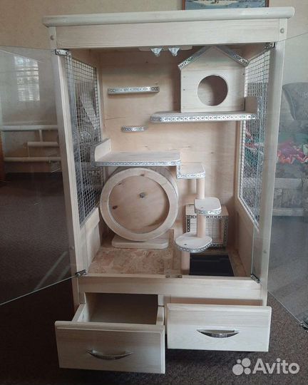 Клетки и витрины