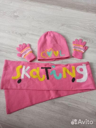 Комплект шапка, шарф, перчатки для девочки
