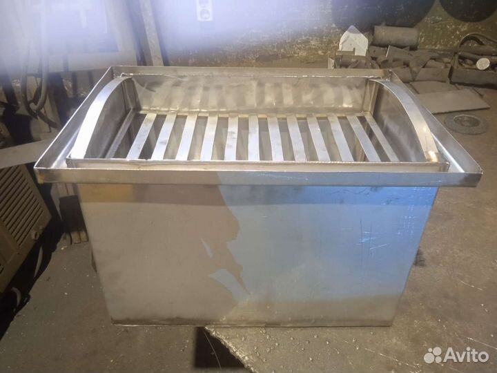 Коптильня горячего копчения из нержавейки