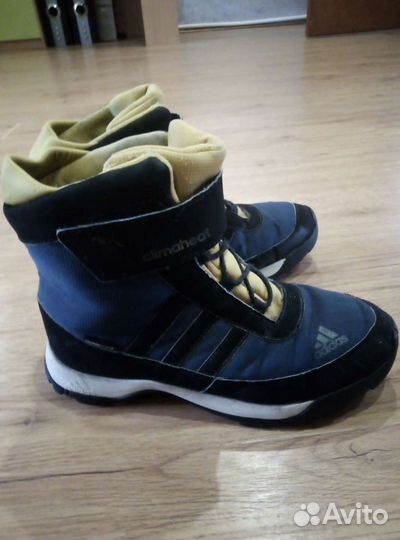 Зимние ботинки adidas