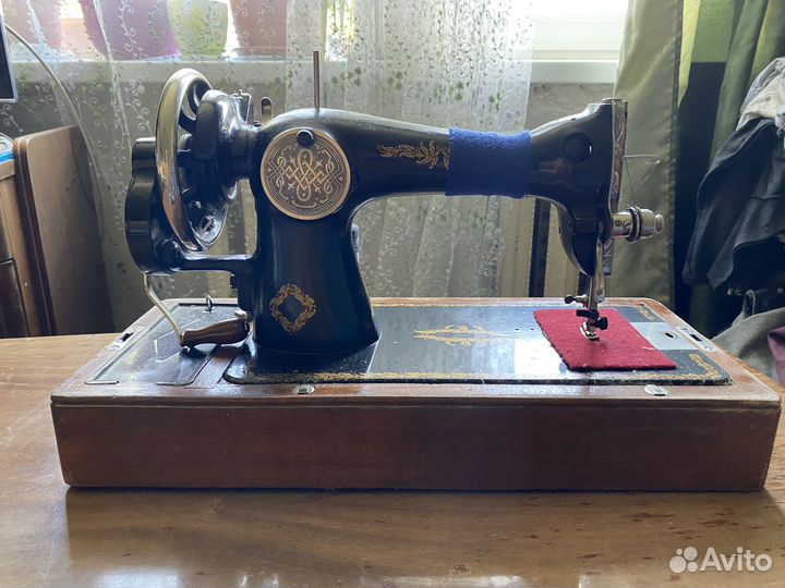 Швейная машинка советская