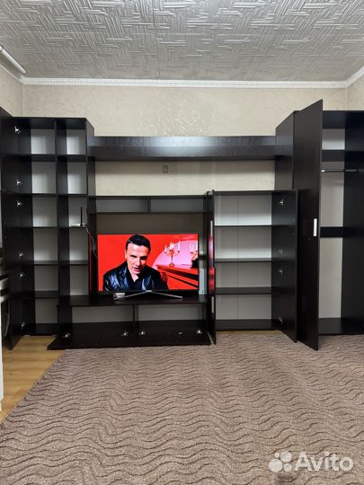 Стенка в гостиную под тв