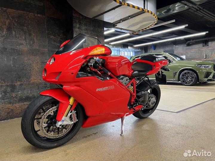 Легендарный Ducati 999S