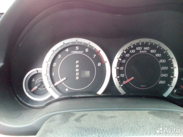 Щиток приборов на Хонда Аккорд 8