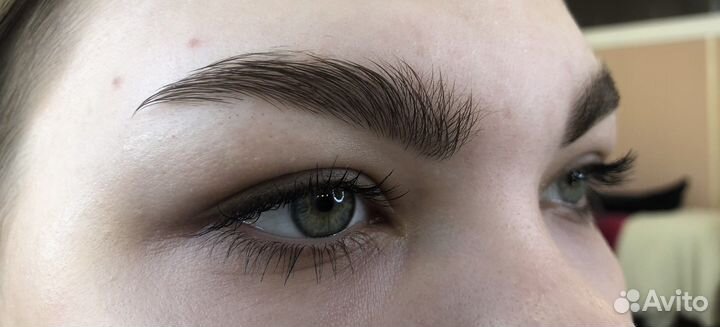 Мастер бровист