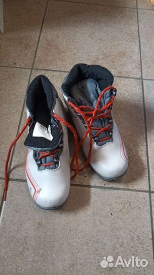 Беговые лыжи детские 140 см + ботинки 35, 37 р-р