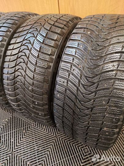 Michelin X-Ice North 3 225/45 R18 и 255/40 R18
